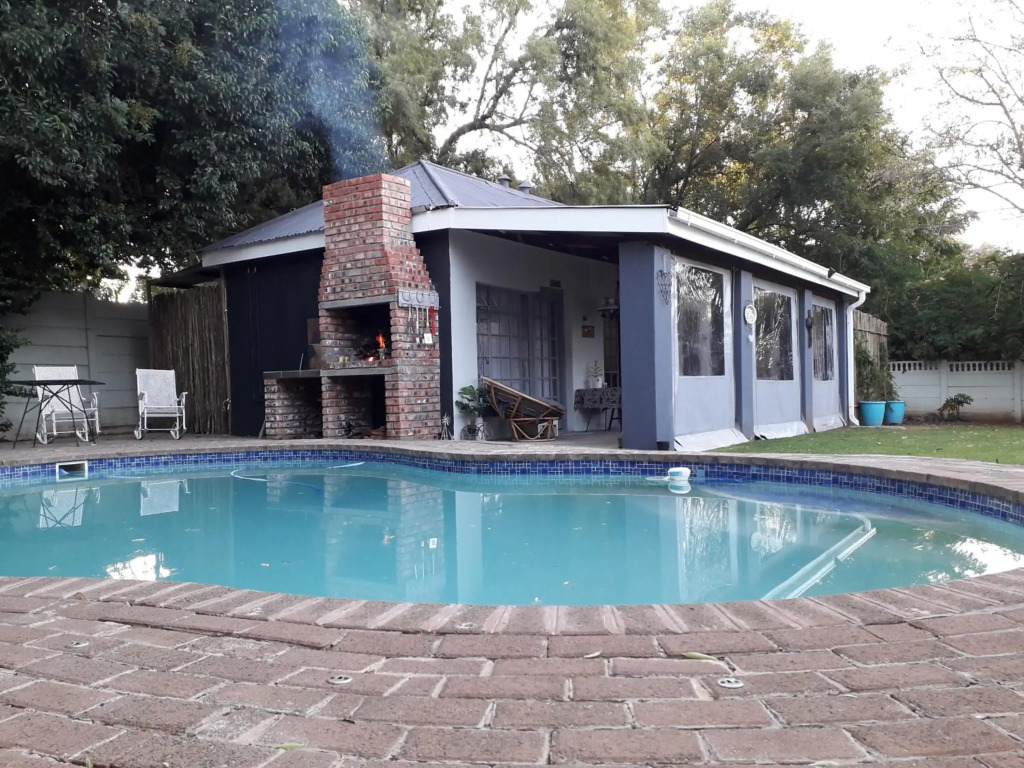 Relax in Joy & Mignon for a bushveld Feeling