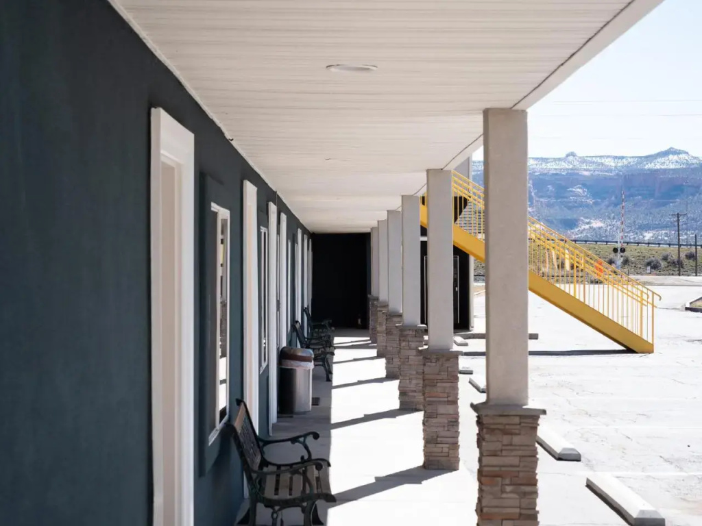 Balanced Rock Inn