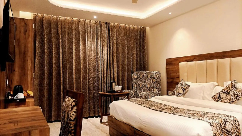 Hotel Classic Hills Bhagsunag Luxury Stay #Best Hotel in Mcleodganj #Mountain View Balcony Rooms #Spacious Parking #Prime Location in Dharamshala #Near Bhagsunag Waterfall #Top Selling Property in Mcleodganj