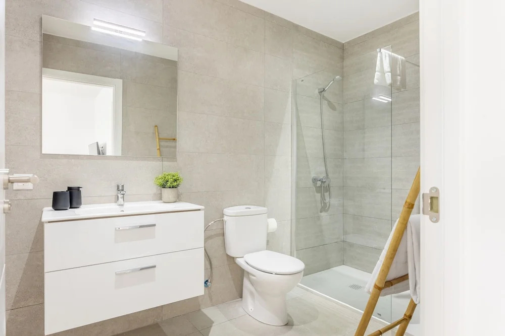 Elegant Serenity at Apartment Carine
