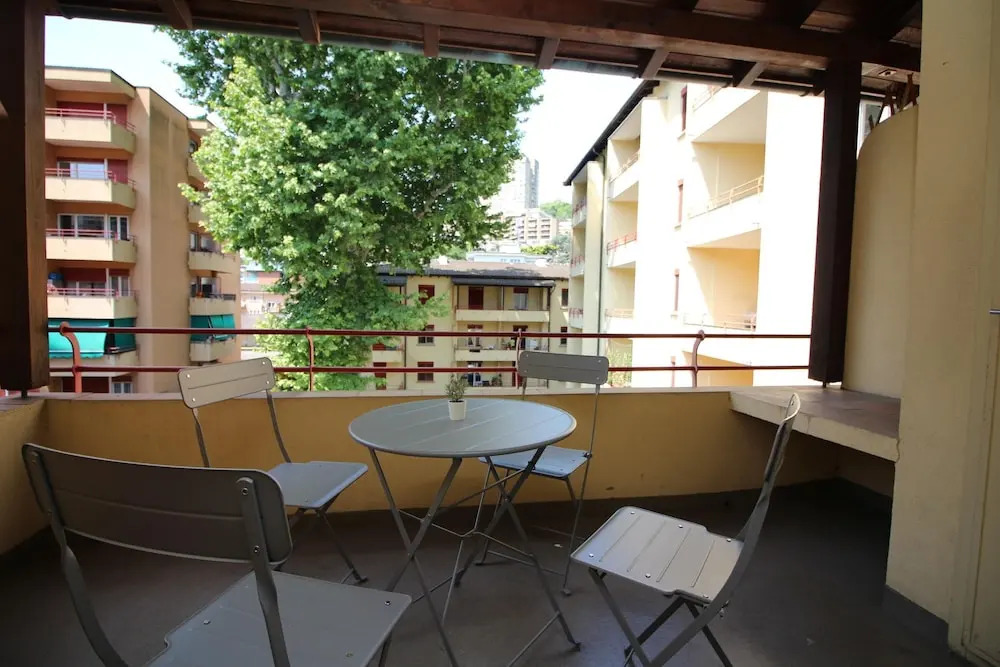 Casa Rosa in Lugano With 2 Bedrooms and 1 Bathrooms