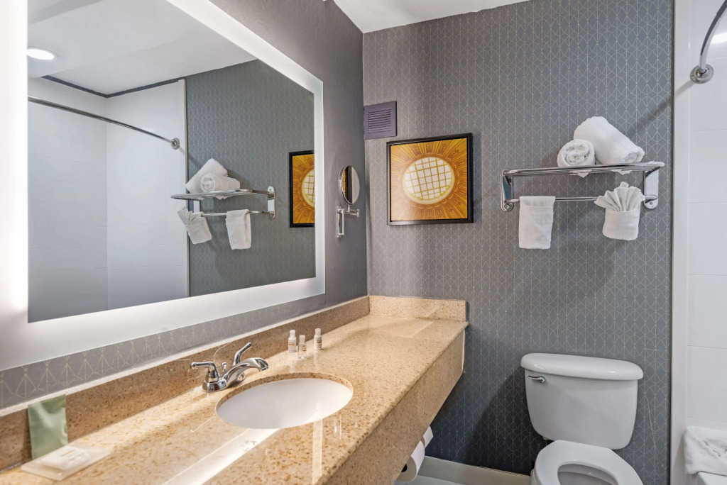 Best Western Premier Richmond City Gateway