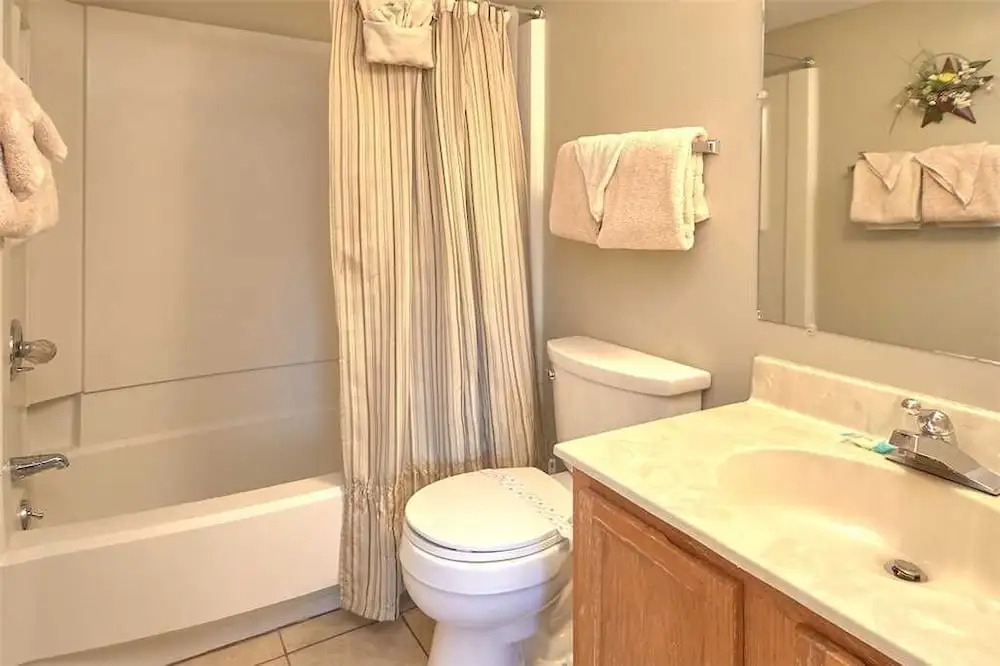High Chalet 2 Bedroom Home
