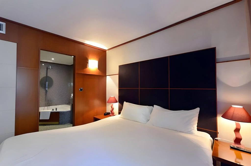 Отель Goldstar Resort