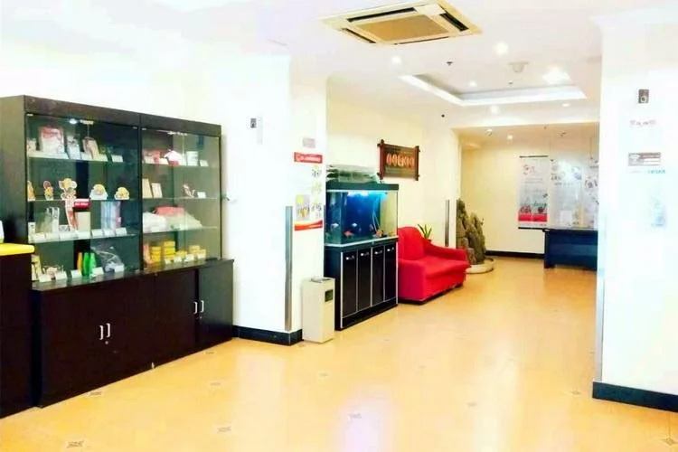 Home Inn (Tianjin Qixiangtai Road)