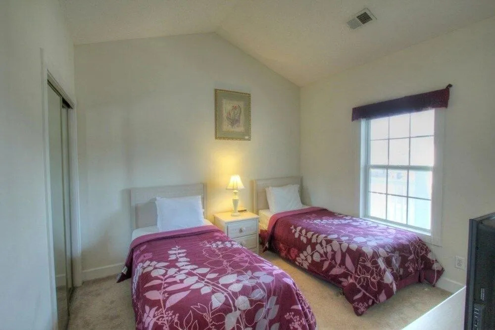 Magnolia North 302 4827 2 Br condo by RedAwning