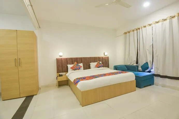 FabHotel Morjim Bliss