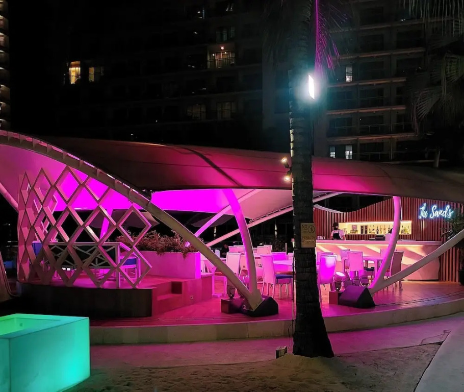 Urban Oasis Staycation
