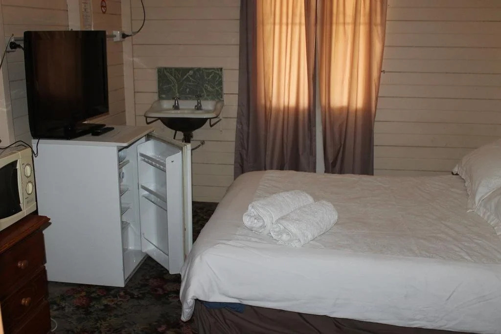 Carlon's Hotel