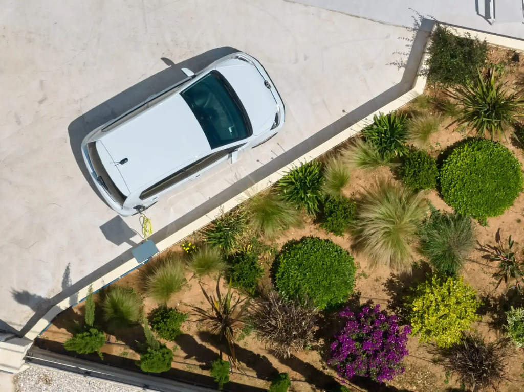 Kyamon Luxury Villa with Heated Saltwater Pool Near Chania