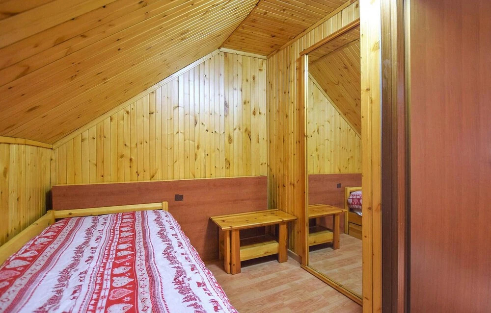 Beautiful Apartment in San Massimo With 2 Bedrooms and Wifi