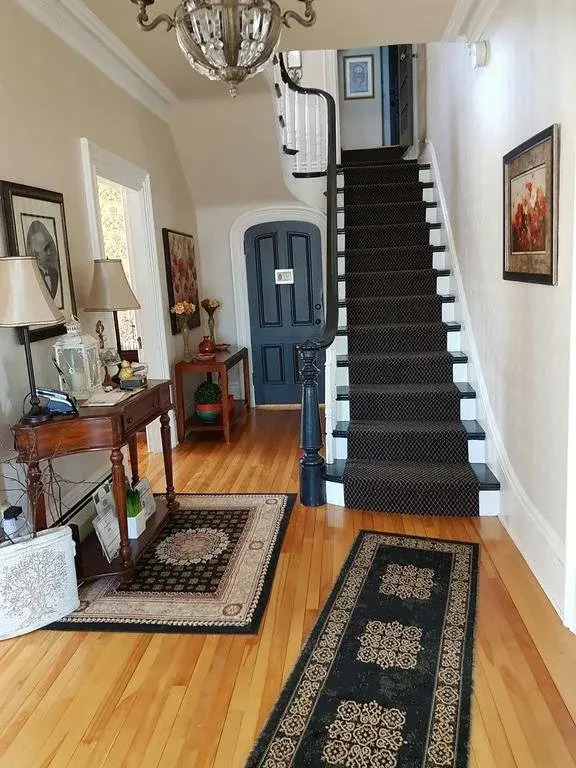 Quartermain House Bed & Breakfast