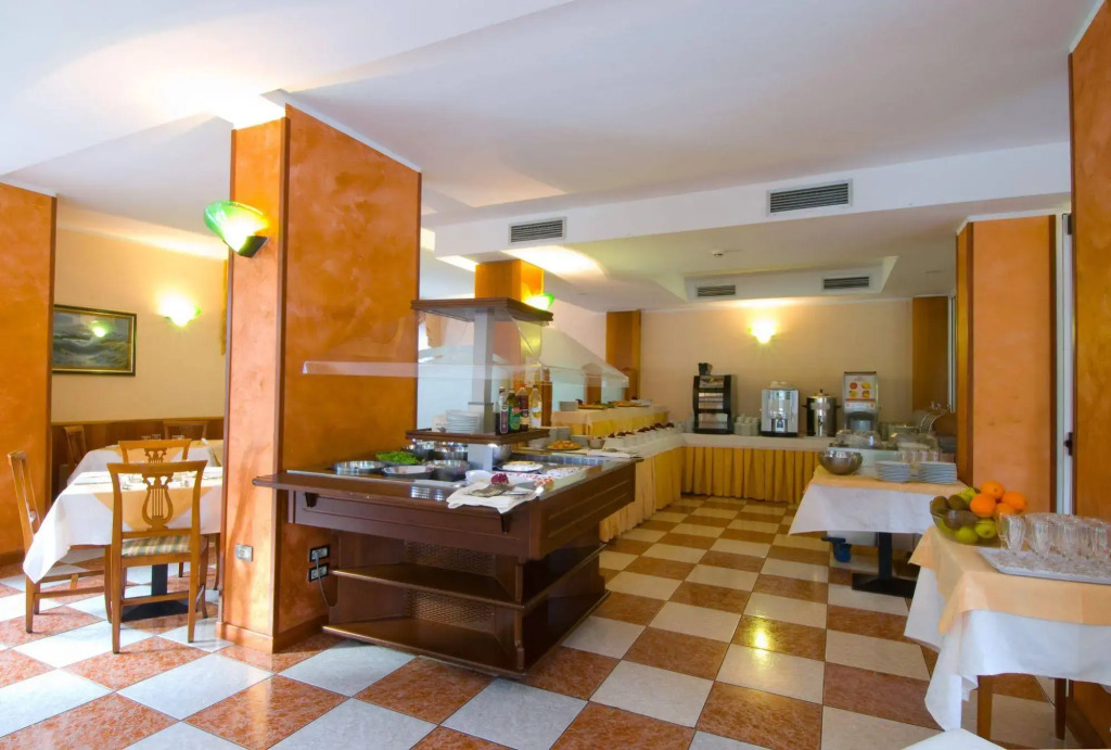 Hotel Royal