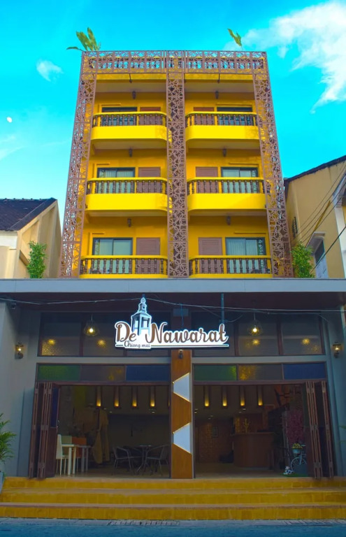 July Garden Inn
