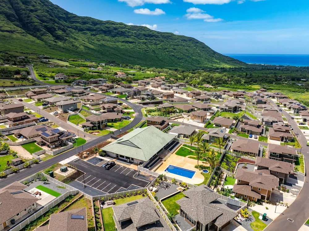 @ Marbella Lane - Mesmerizing Ocean + MT Views