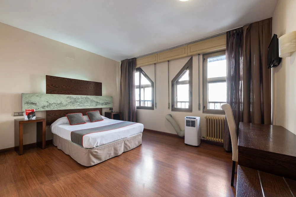 OYO Hotel Francabel