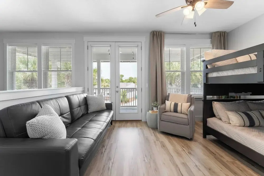 Pool, Patio & Outdoor Dining + Walk to Shore, Pier Park Sanctuary on Sands