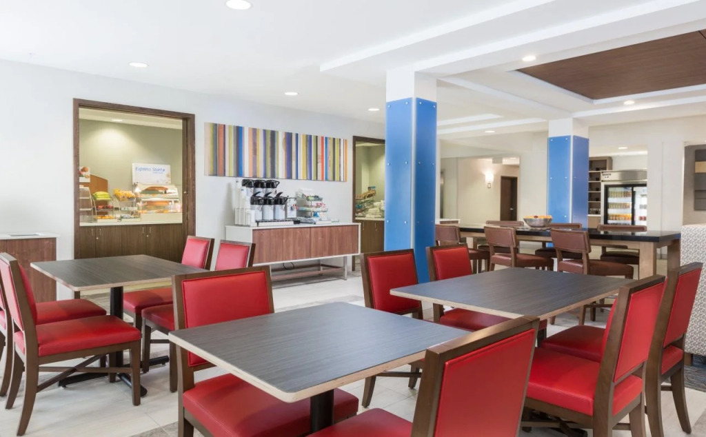 Holiday Inn Express Hotel & Suites Eugene Downtown - University by IHG