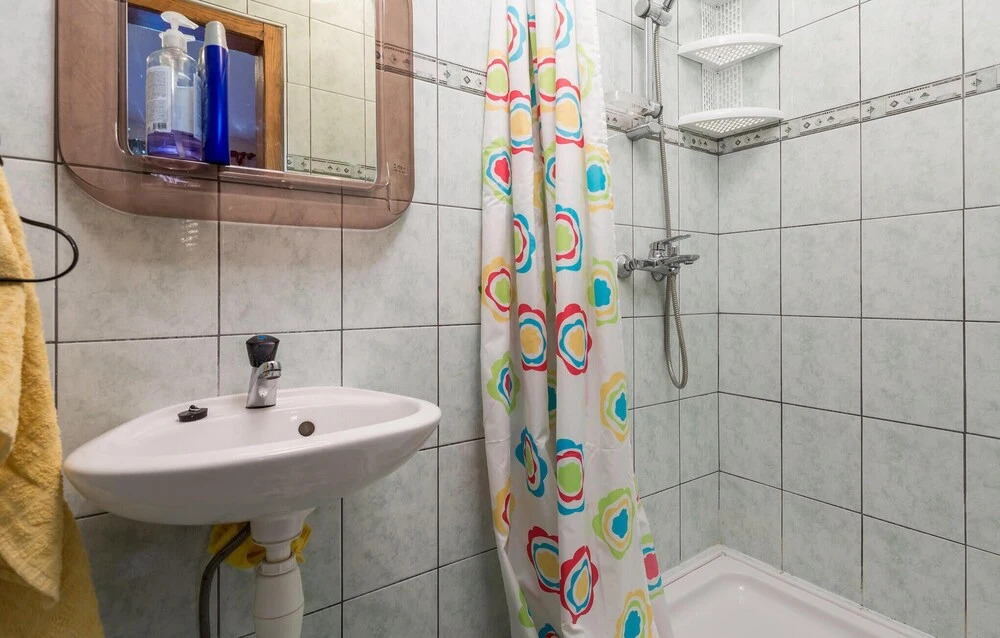 Amazing Home in Mundanije With Wifi and 2 Bedrooms