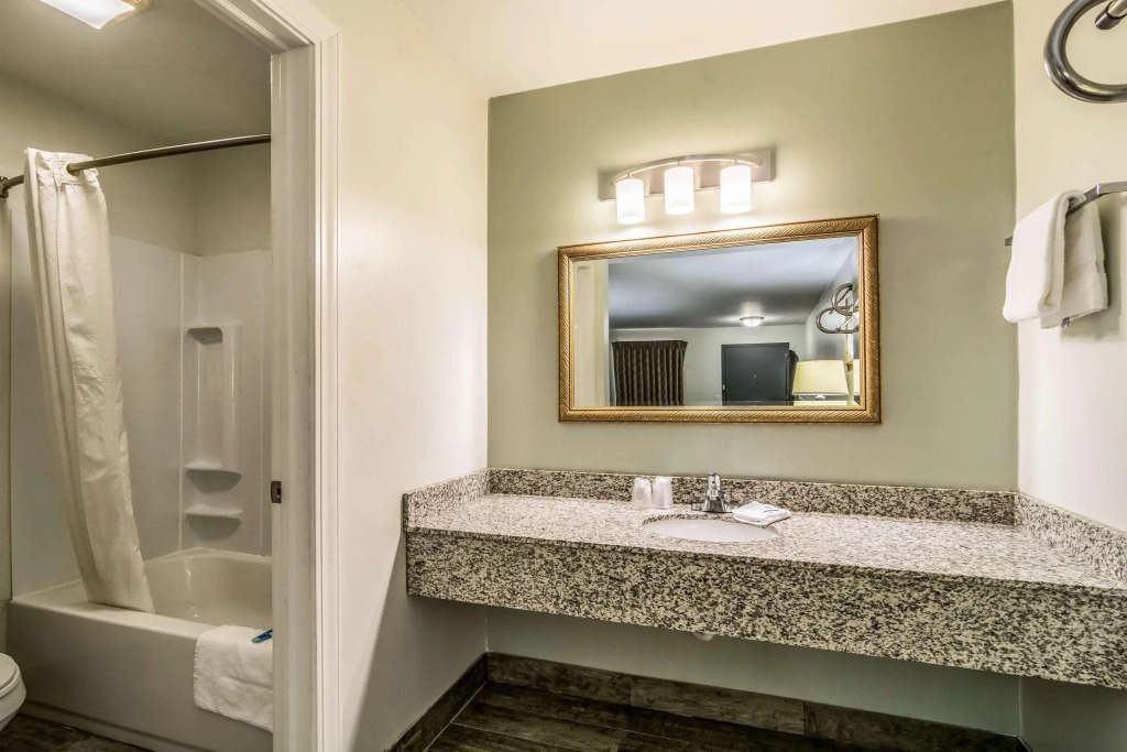 Rodeway Inn Portage