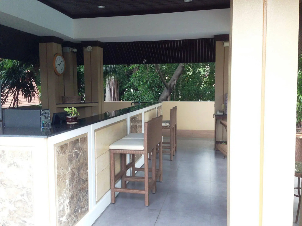 August Suites