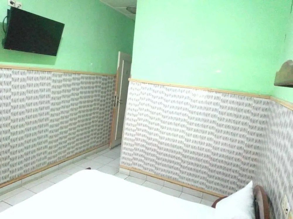 Hotel Mboa