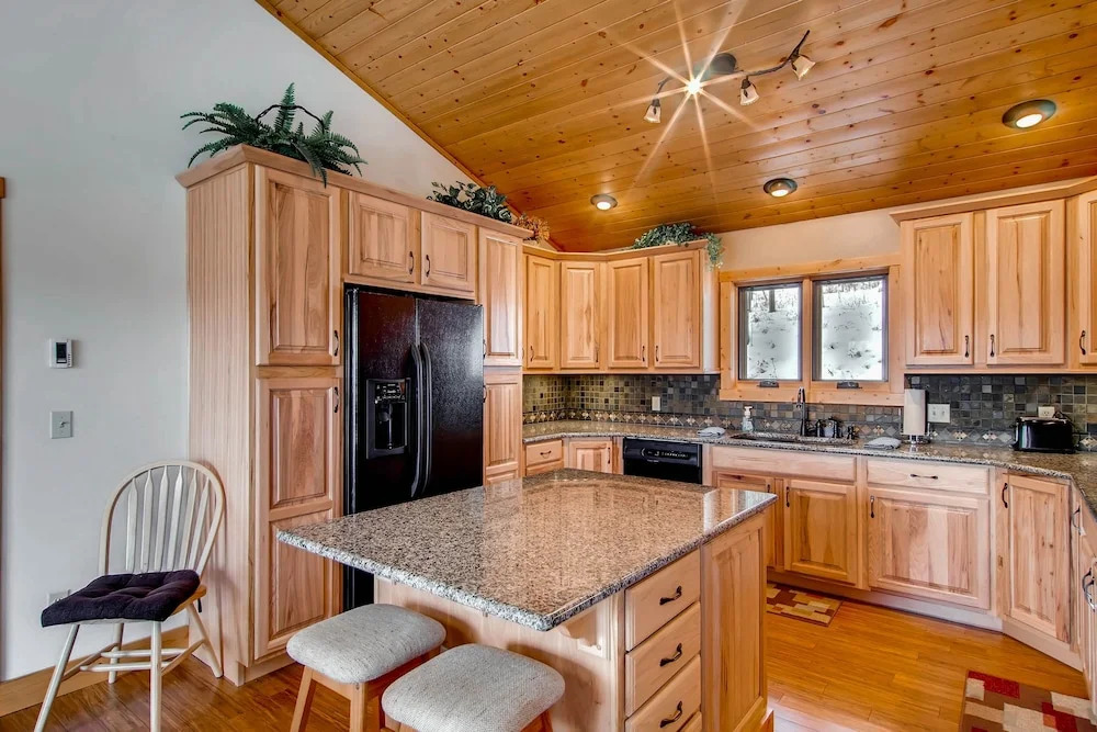 Royal Buffalo - 3 Br home by RedAwning