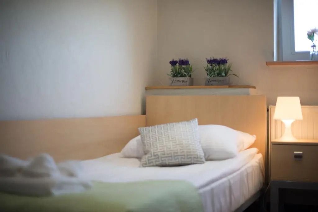 Hotel 104