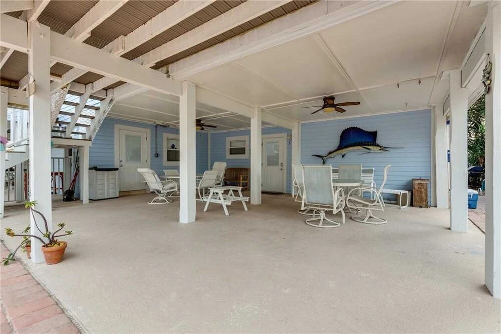 Seahorse 3, 3 Bedrooms, Sleeps 8, Pet Friendly, Heated Pool