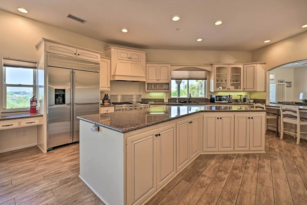 Luxe Vista Getaway w/ Private Pool & Hot Tub!