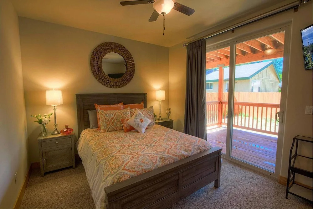 Hole in One Hideaway