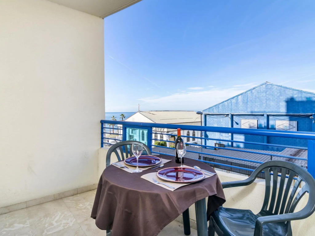 Apartment on the Banana Beach 328