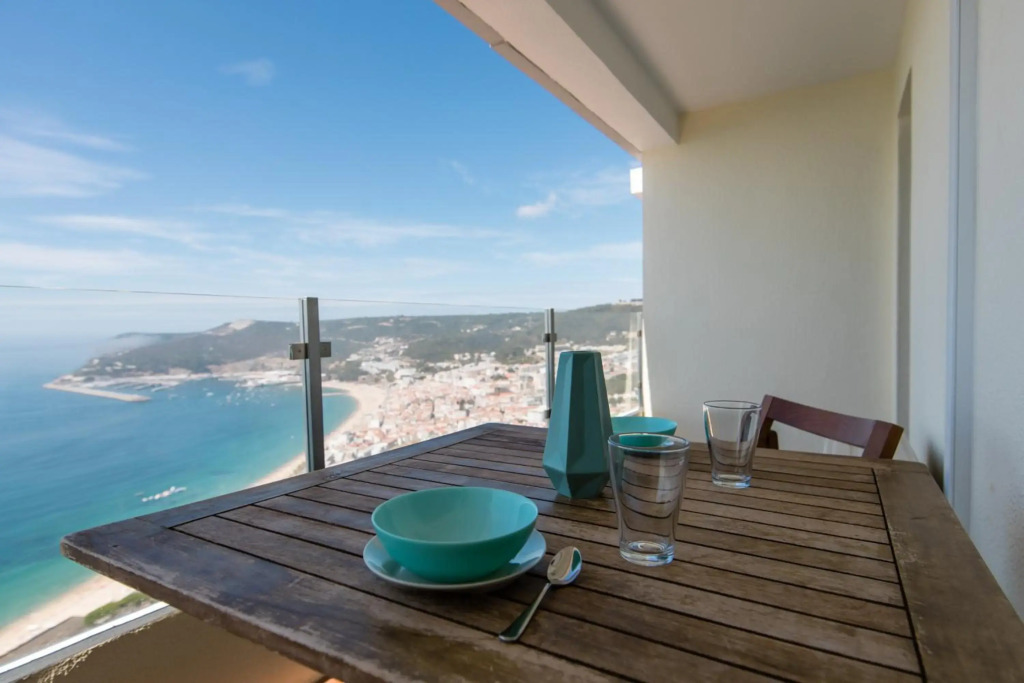Turquoise Turtle Apartment - with seaview and A/C