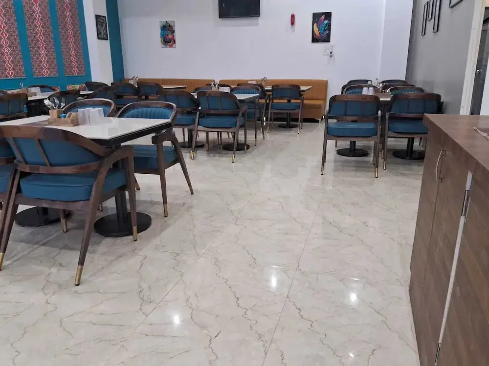 Hotel Om Palace