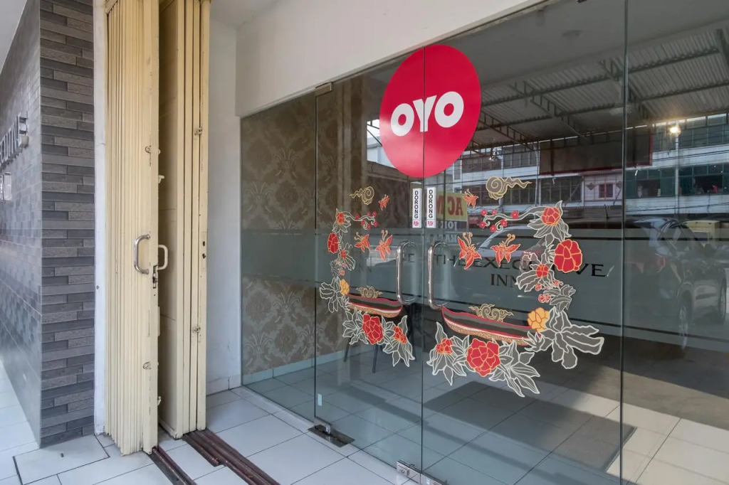 OYO 359 Executive Inn