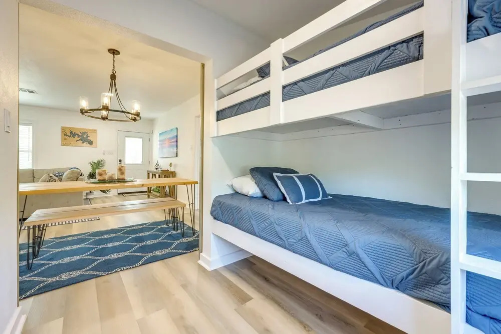 Peaceful Canyon Lake Retreat at Casa del Lago!