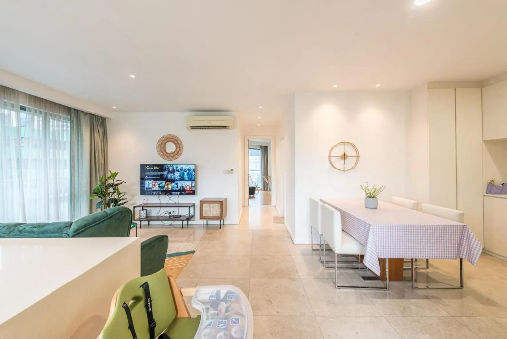 2mins walk to Bukit Bintang BEST SUNSET view 2BR 8-1 WIFI 100mbps