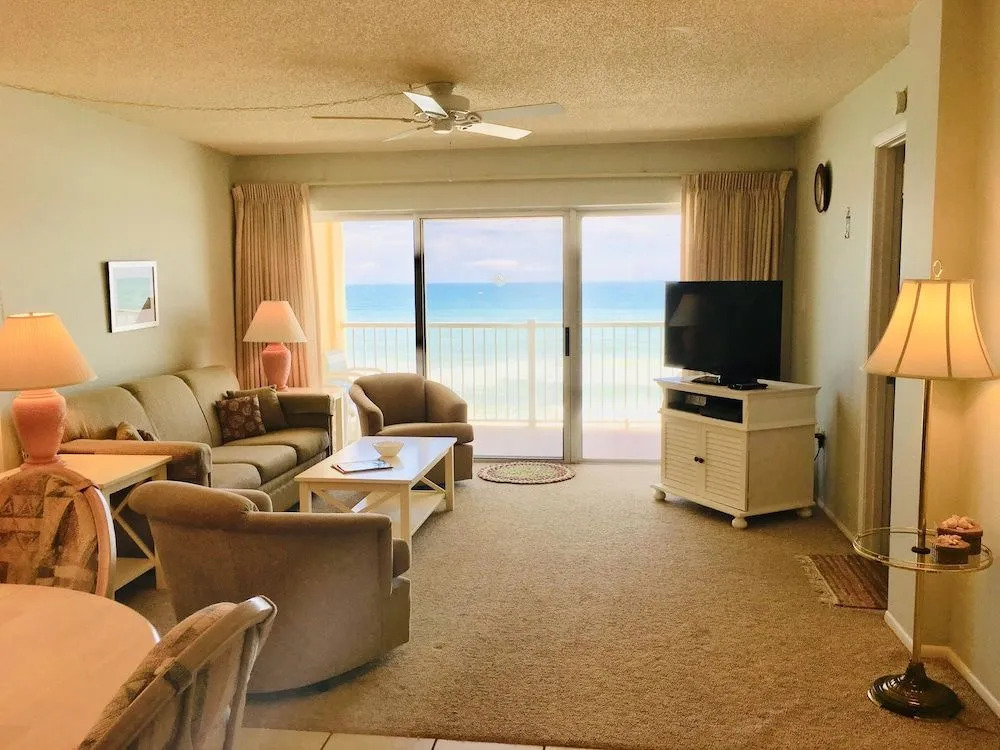 604 Ponce de Leon - 2 Br Condo