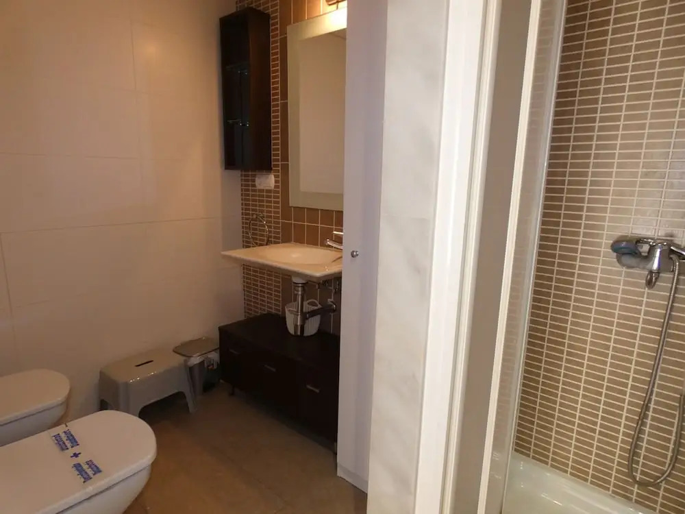 Dup3291 in Oliva With 3 Bedrooms and 2 Bathrooms