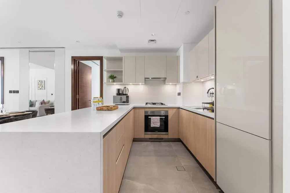 Stayshort - 3 Bed in Meydan Sleeps 7 With Skyline Views