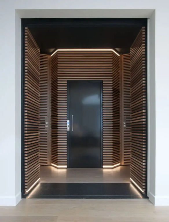 Triplex penthouse in the city center