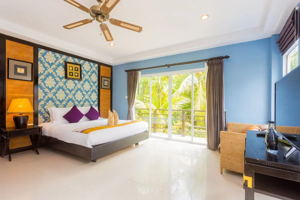 Lespalm Villa Waterfall Phuket