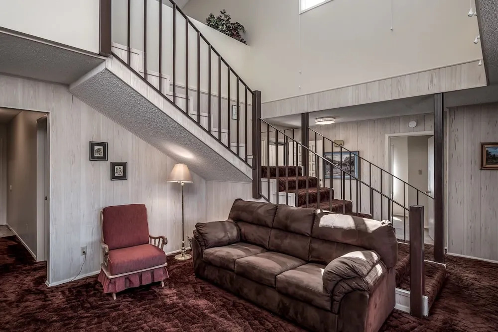 101 Williams - Three Bedroom Cabin