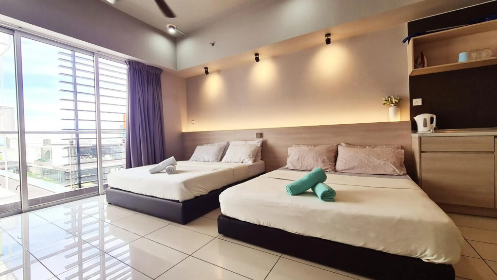 Aeropod 2 Queen Bed Near Airport & KK city Free Parking Netflix