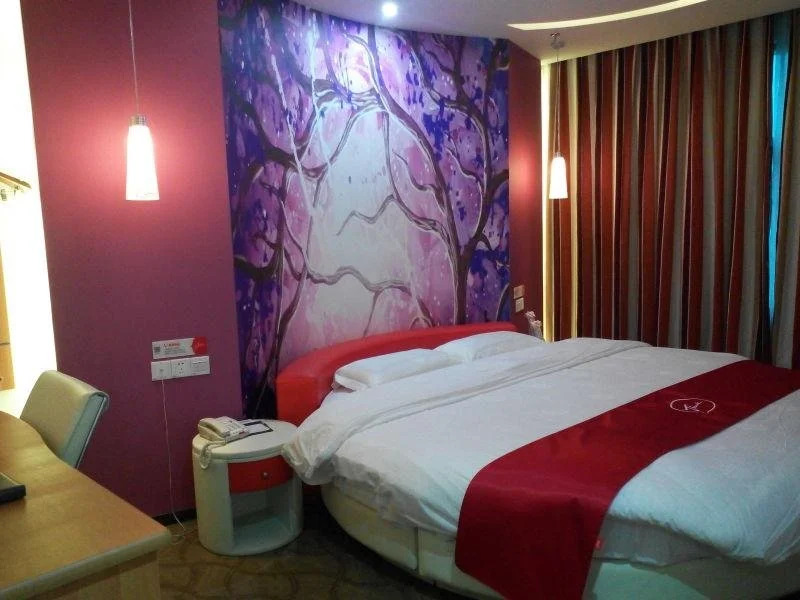Thank U Hotel Meizhou Jiaying University Branch