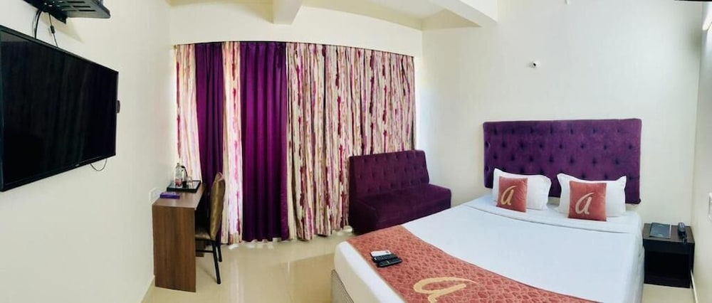 Astra Hotel and Suites Hsr 1st Sector