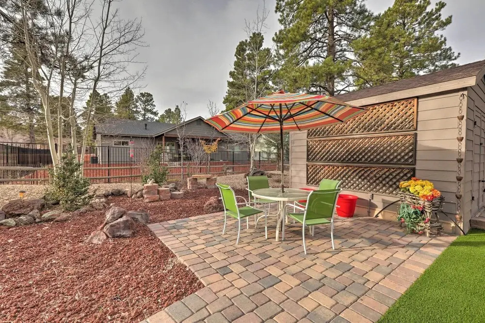 Arizona Home w/ Patio, Fire Pit & Gas Grill
