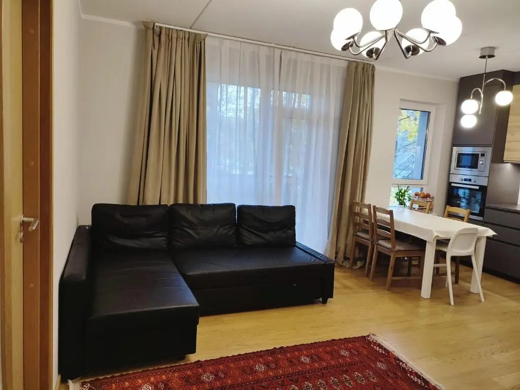 Cozy 2-bedrooms apartment in a new complex near the center and the sea