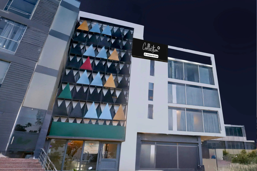 Townhouse Oak Sector 64 Near WorldMark Gurugram