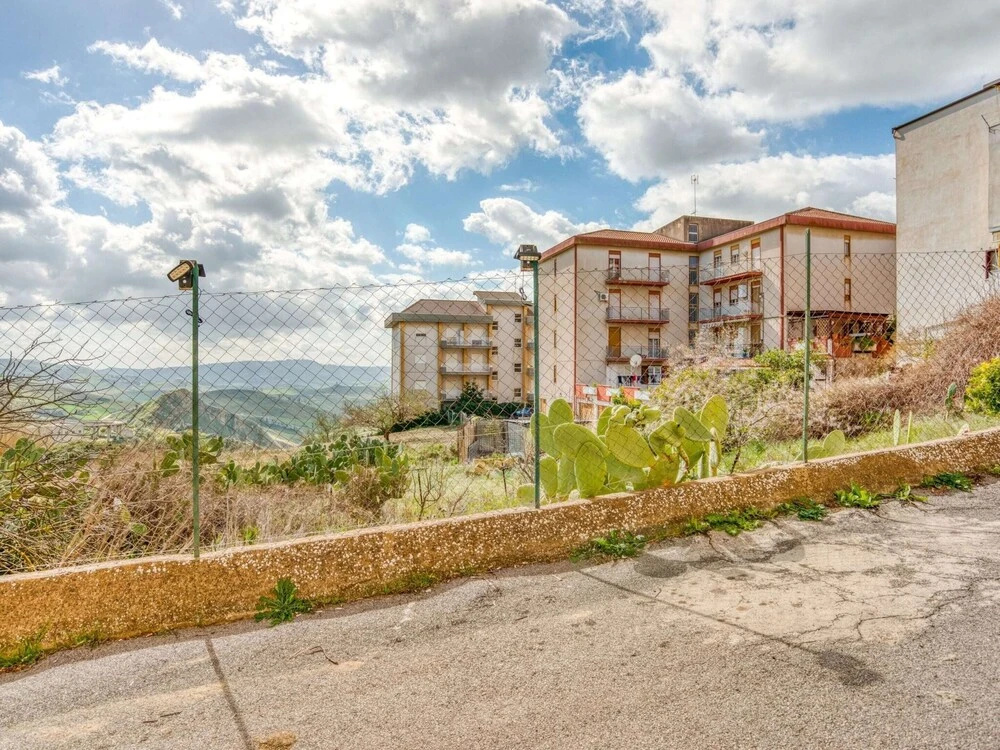 Posh Home in Santa Caterina Villarmosa near Nature Reserve